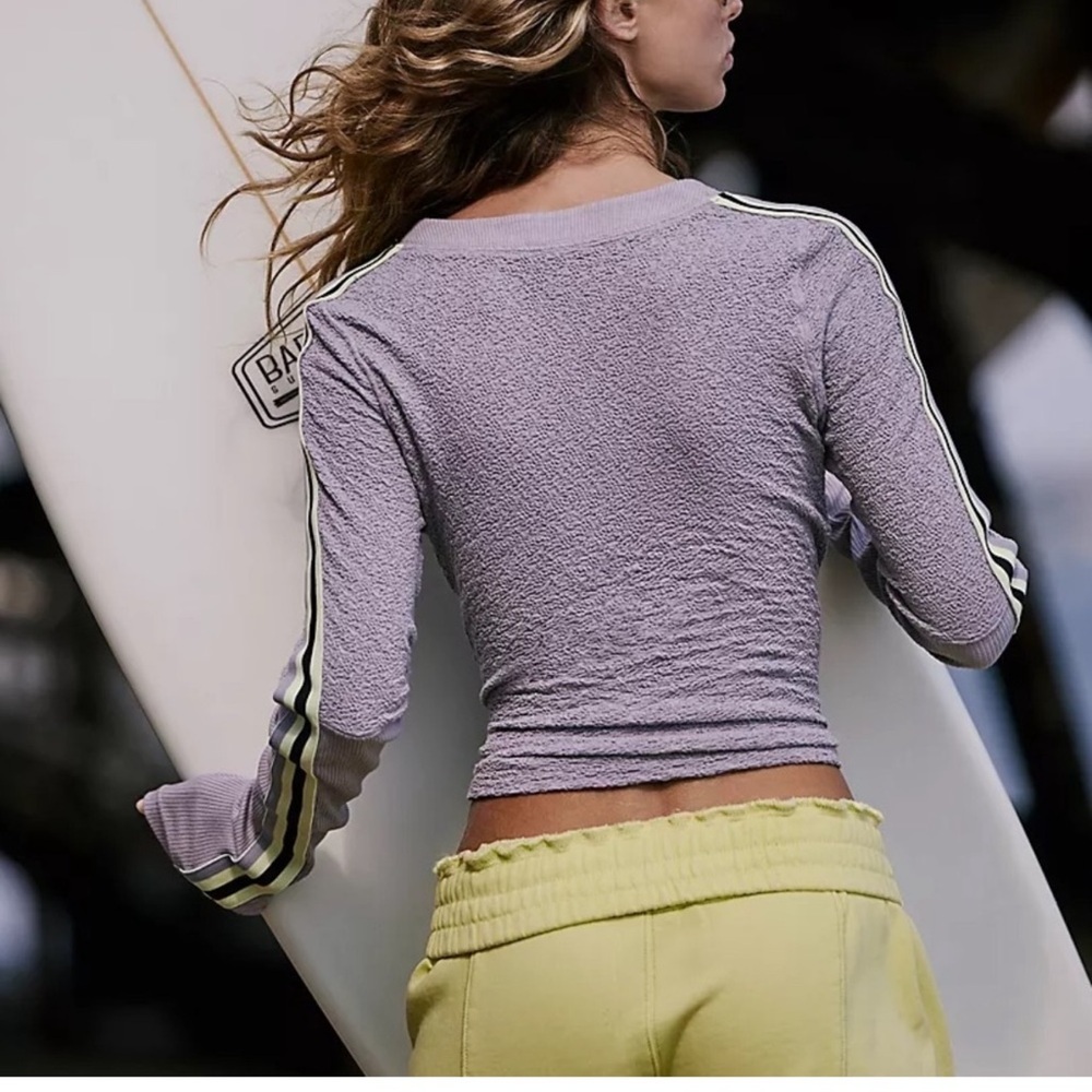 FP Movement Recovery Layer Top Size Large Purple Long Sleeve Henley Detail NEW - Picture 2 of 13